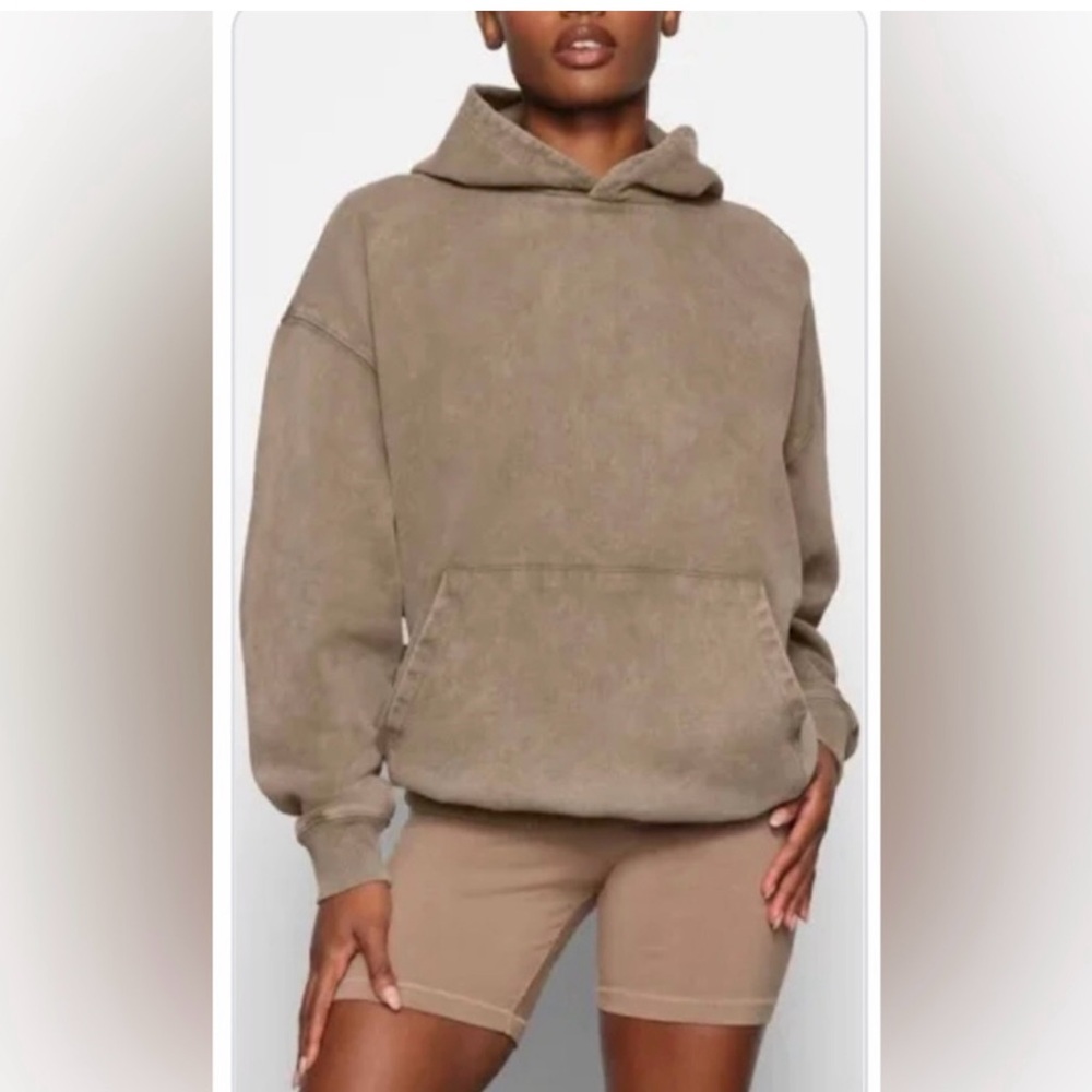 SKIMS Boyfriend Hoodie